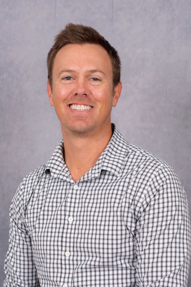 ERIK DOWNS headshot